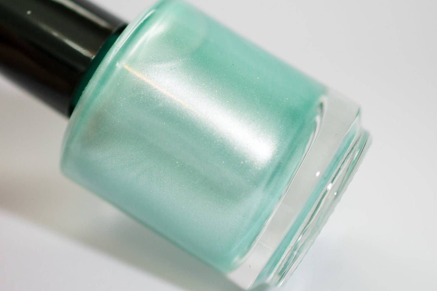Gwen Frostic ~ Nail Polish pastel green Eco Beauty Vegan