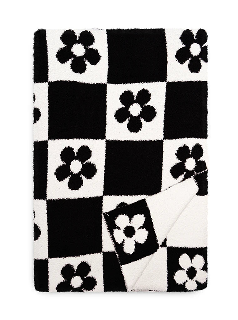 Living Royal Daisy Black and White Checker Blanket