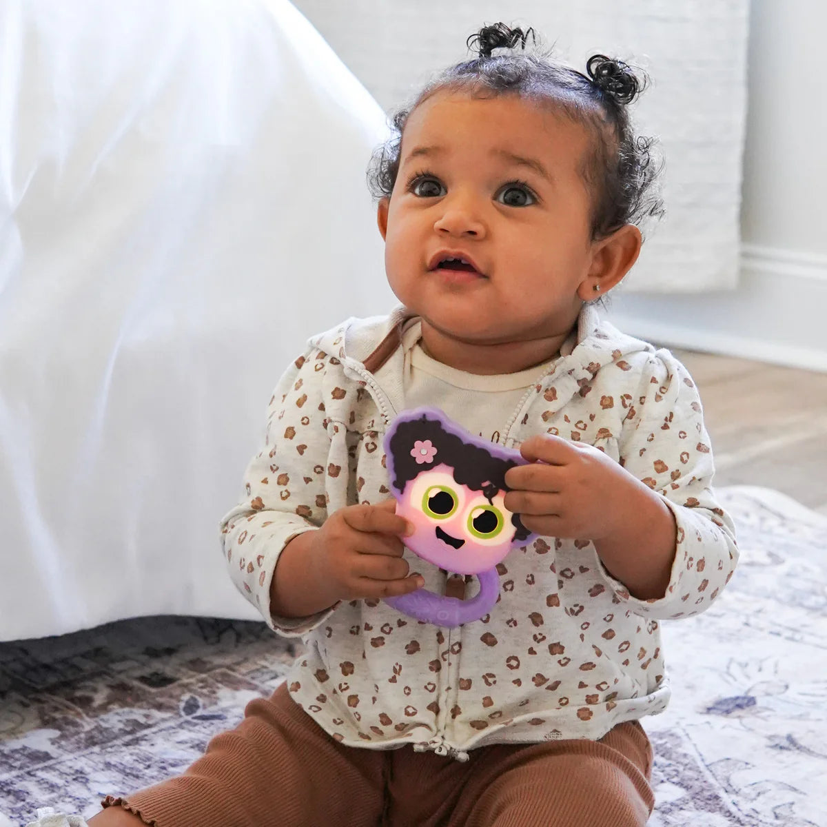 Glo Pals Light-Up Rattle Lumi