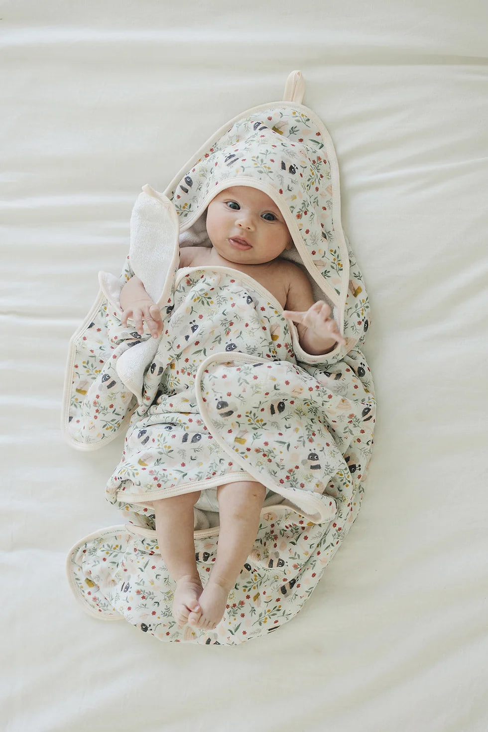 Muslin Hooded Towel Set - Bumble Bees