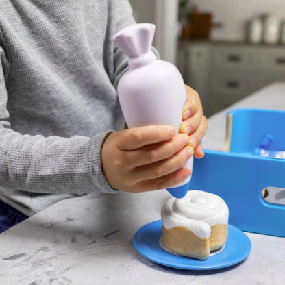 Pretendables Cinnamon Roll Set