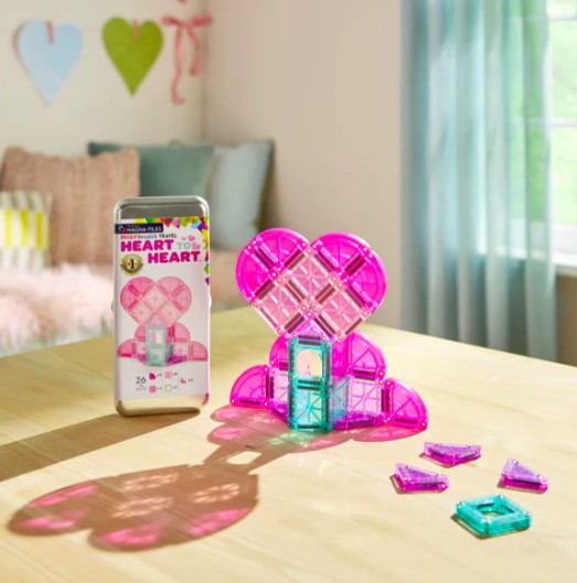 Magna-Tiles® microMAGS Heart to Heart 26- Piece Travel Set