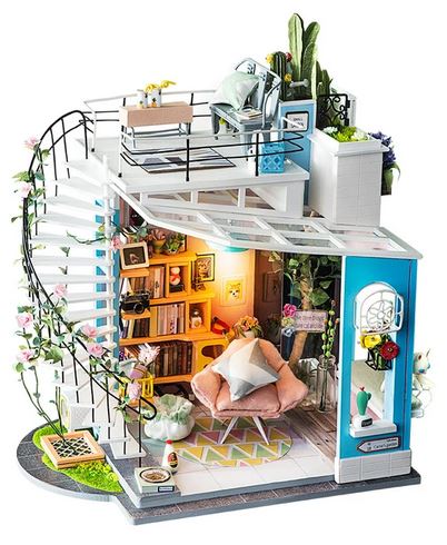 Miniature Doras Loft