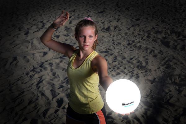 Night Ball Volley White